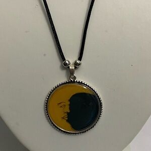 NEW Sing to the moon … pendant necklace